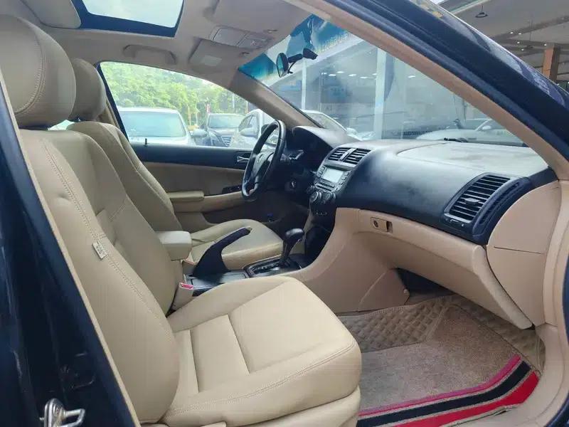 Accord 2007 2.0L Automatic Comfort Classic Edition — миниатюра 8