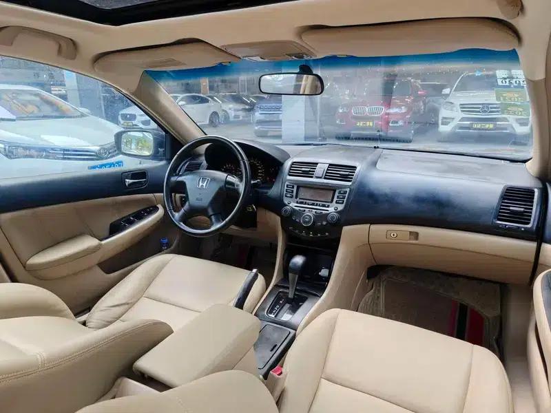 Accord 2007 2.0L Automatic Comfort Classic Edition — миниатюра 9