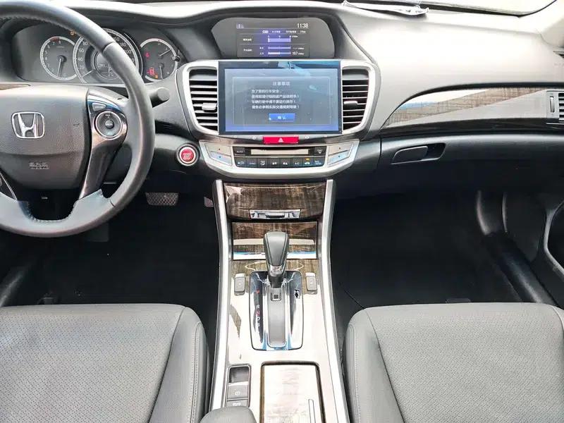 2015 Honda Accord 2.4L EX Luxury Edition — миниатюра 12