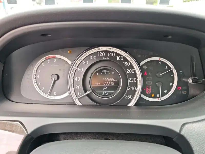 2015 Honda Accord 2.4L EX Luxury Edition — миниатюра 18