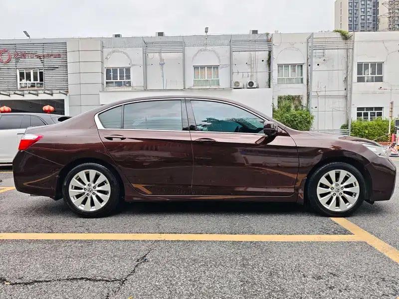 2015 Honda Accord 2.4L EX Luxury Edition — миниатюра 8