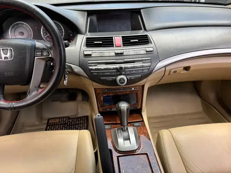 Accord 2011 2.0L EX Navi — миниатюра 10