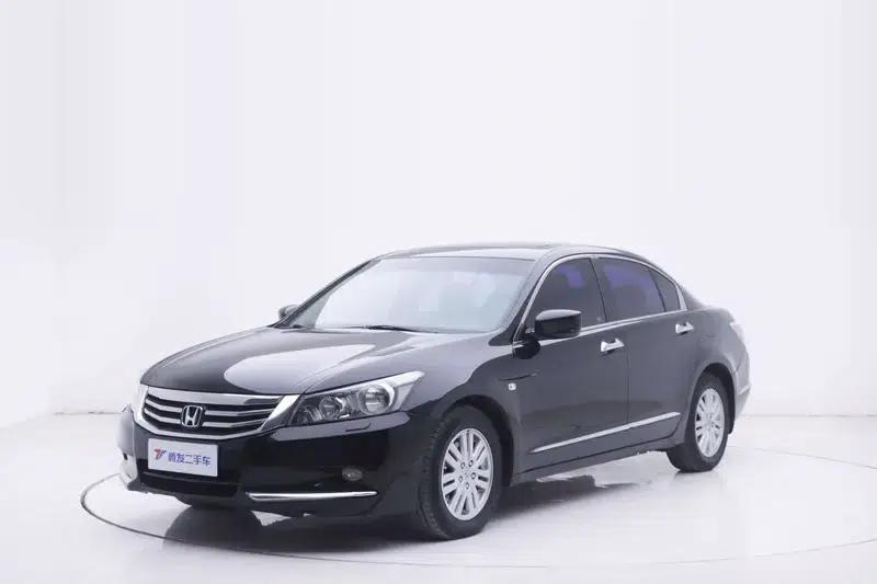 2013 Honda Accord 2.0L SE — миниатюра 1