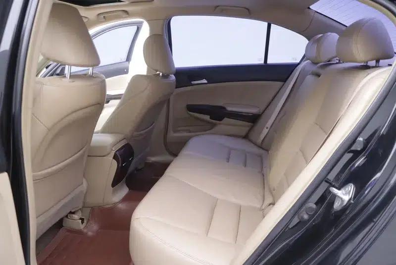 2013 Honda Accord 2.0L SE — миниатюра 9