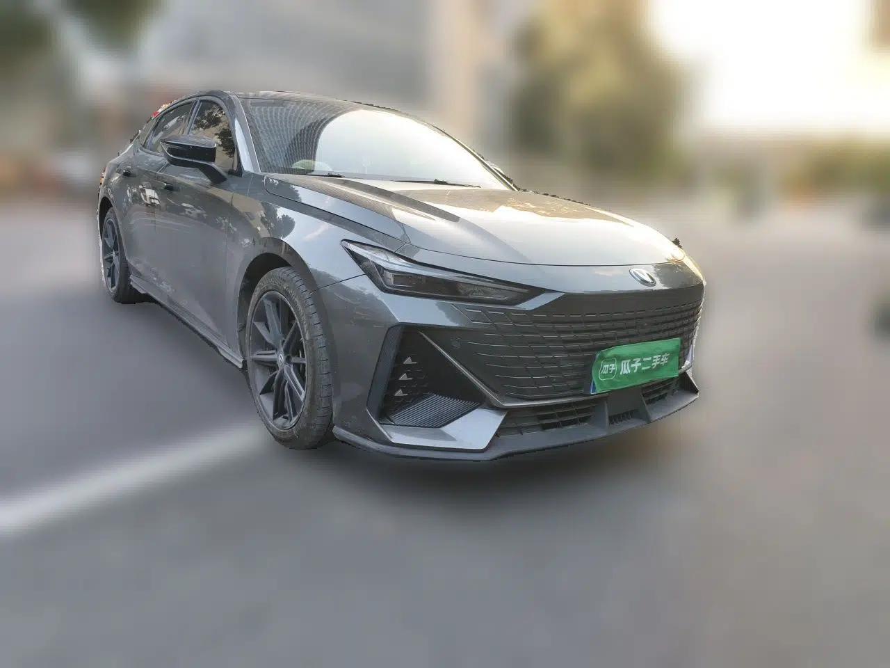 CHANGAN UNI-V 2023 1.5T Prestige Model — миниатюра 3