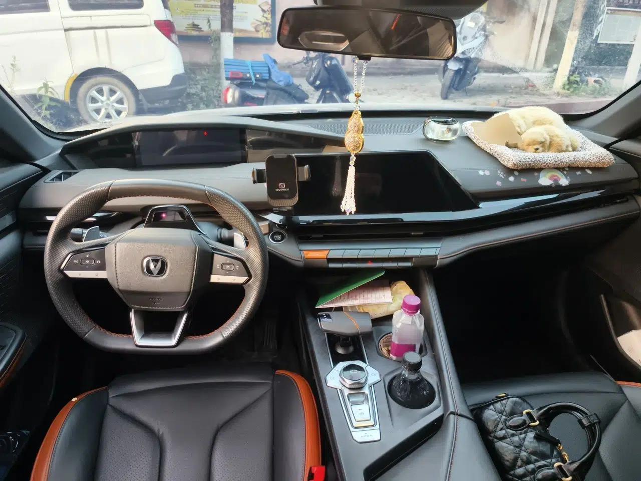 CHANGAN UNI-V 2023 1.5T Prestige Model — миниатюра 9
