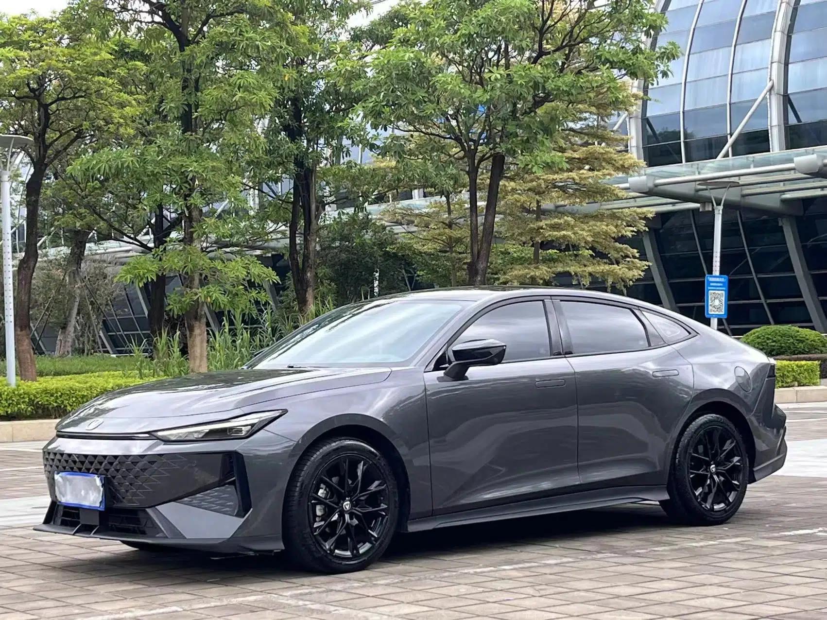 CHANGAN UNI-V 2024 1.5T Prestige Edition — миниатюра 13