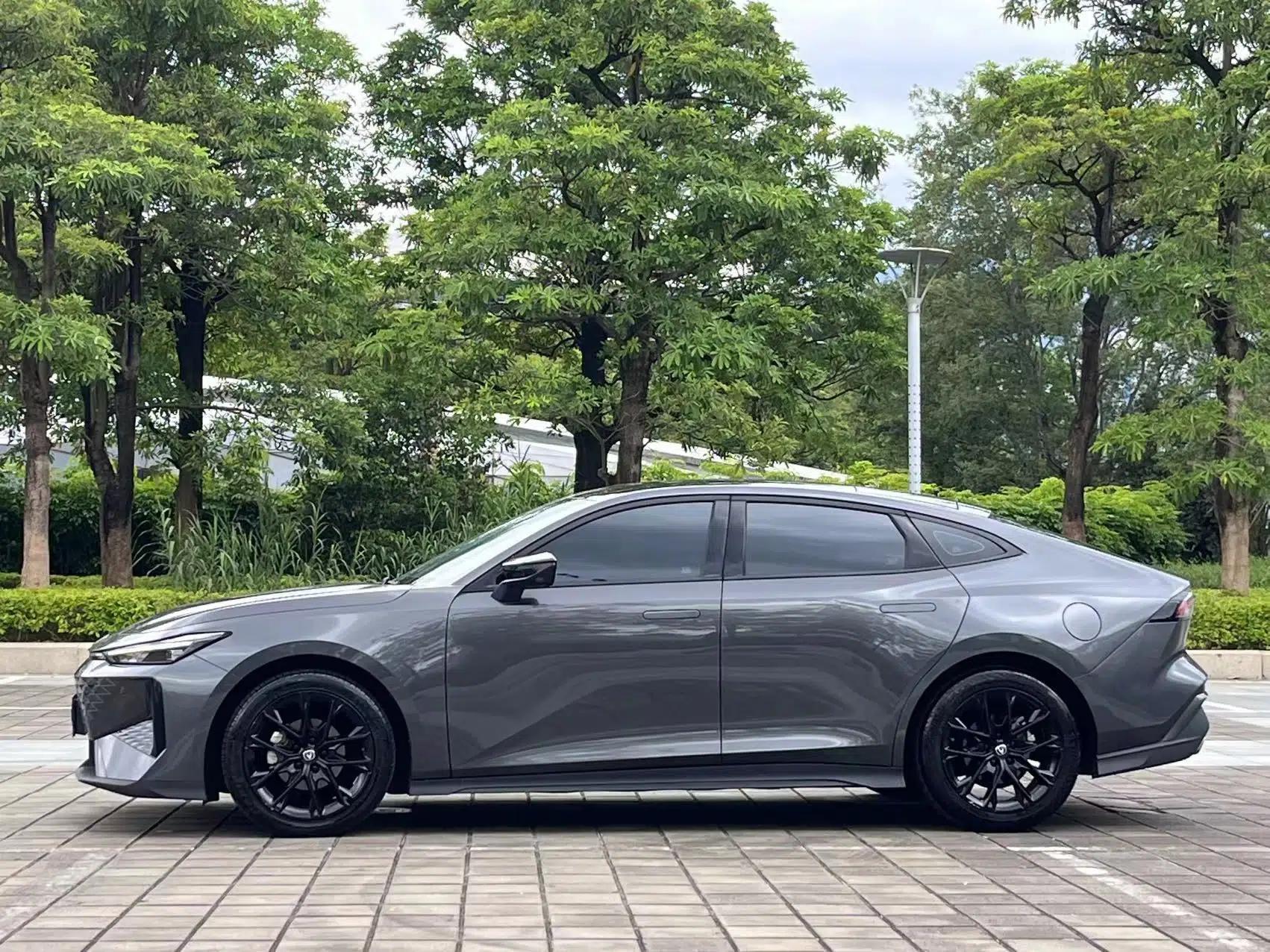 CHANGAN UNI-V 2024 1.5T Prestige Edition — миниатюра 16