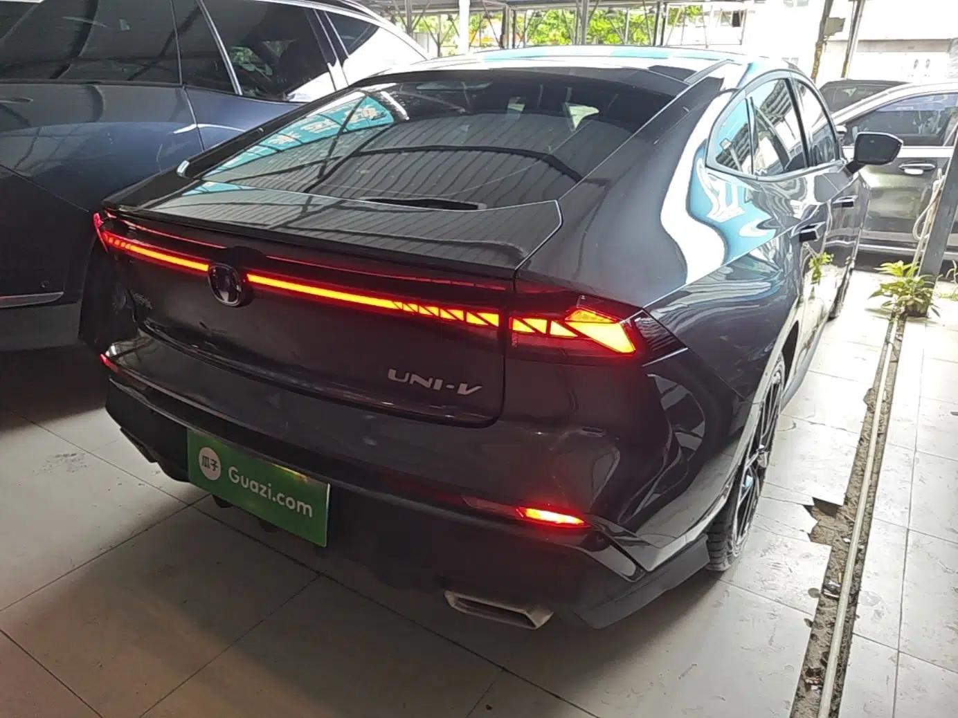 CHANGAN UNI-V 2024 1.5T Prestige Edition — миниатюра 6