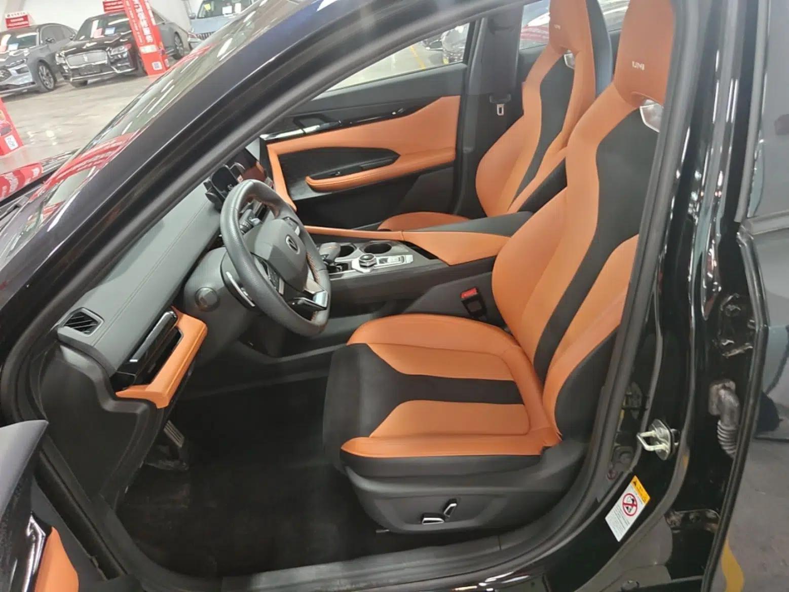 CHANGAN UNI-V 2023 2.0T Sport Edition — миниатюра 17
