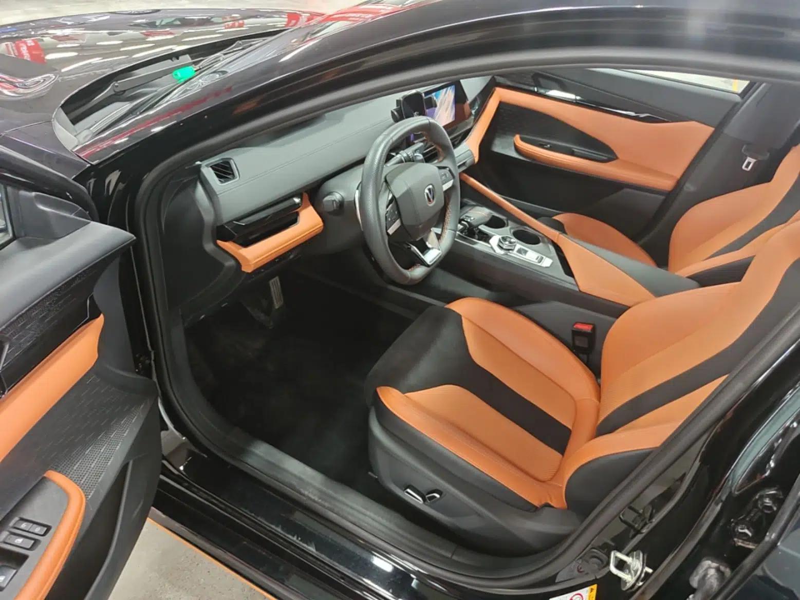 CHANGAN UNI-V 2023 2.0T Sport Edition — миниатюра 18