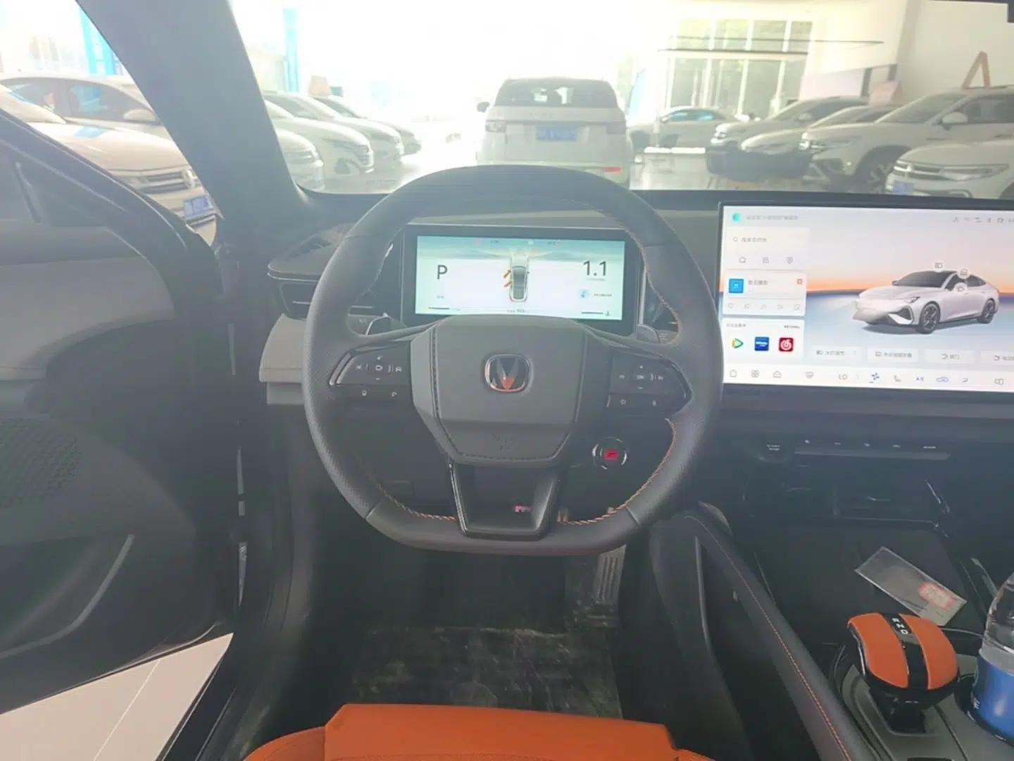 CHANGAN UNI-V 2025 Model Third-Generation 2.0T Dynamic Edition — миниатюра 13
