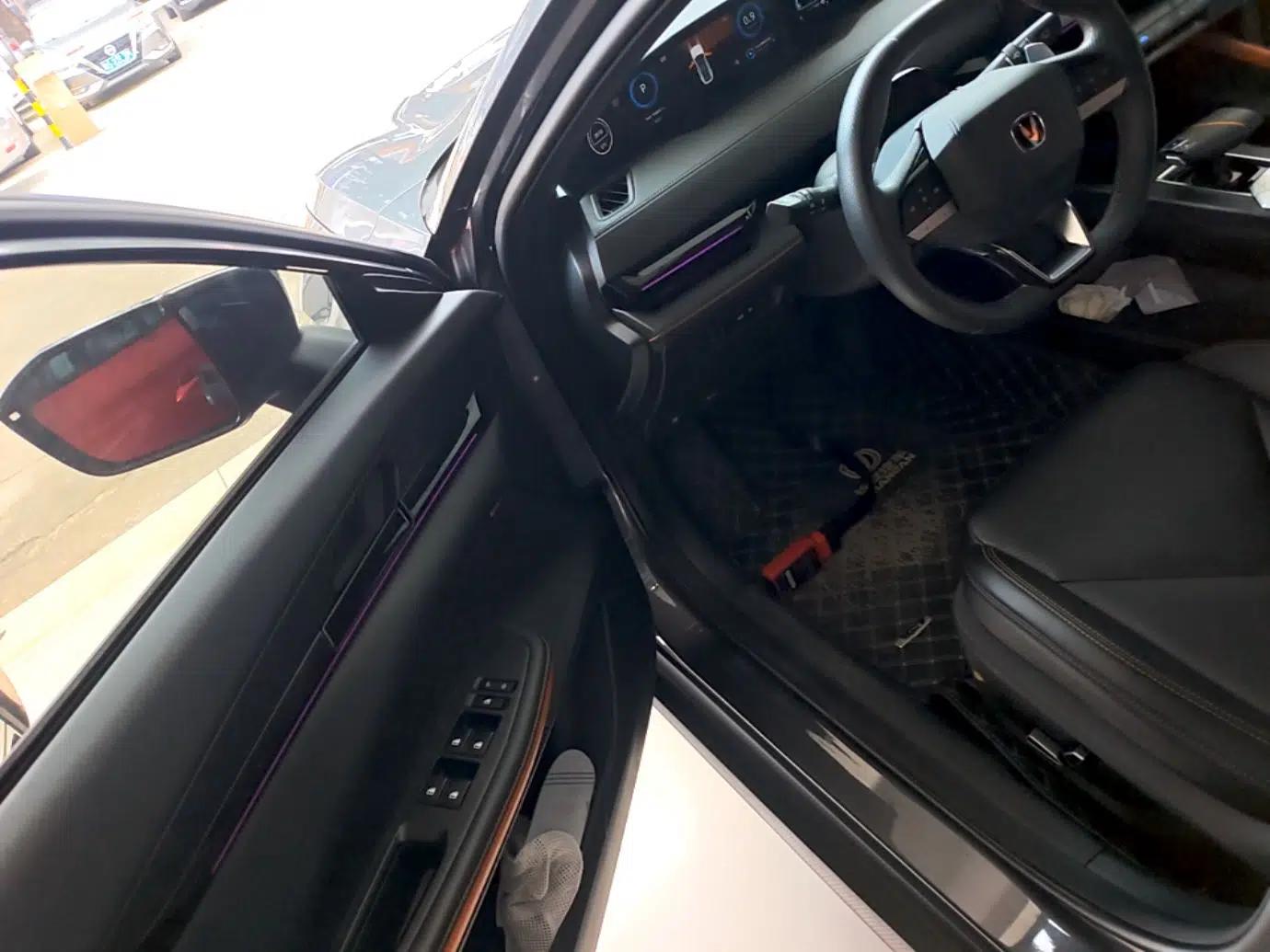 CHANGAN UNI-V 2022 1.5T Smart Navigation Version — миниатюра 23