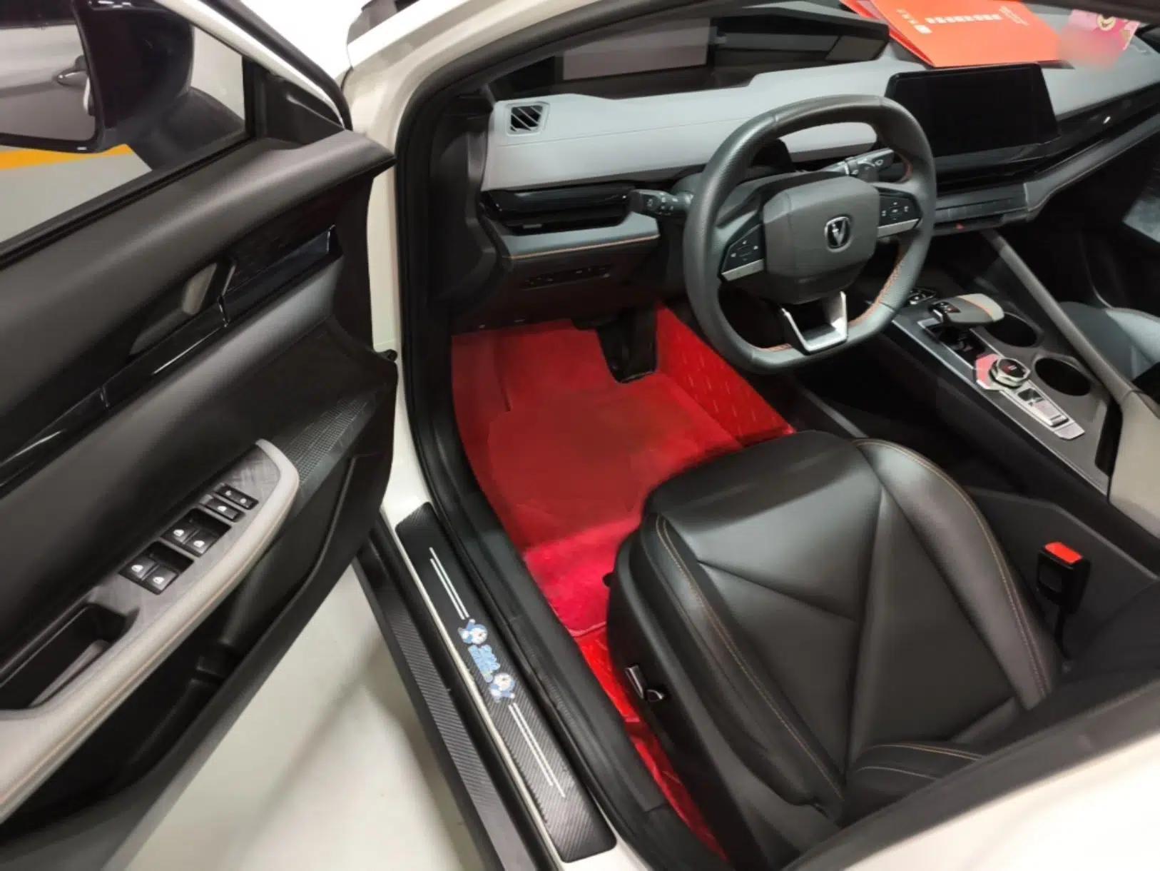 CHANGAN UNI-V 2022 1.5T Prestige Version — миниатюра 18