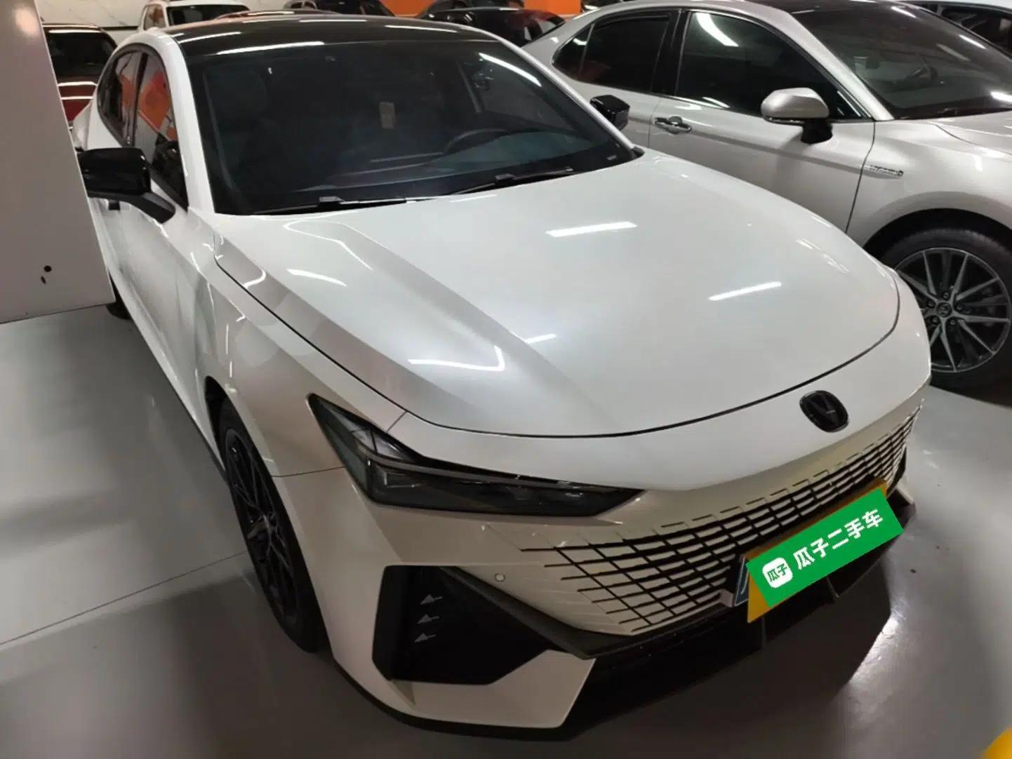 CHANGAN UNI-V 2022 1.5T Prestige Version — миниатюра 3