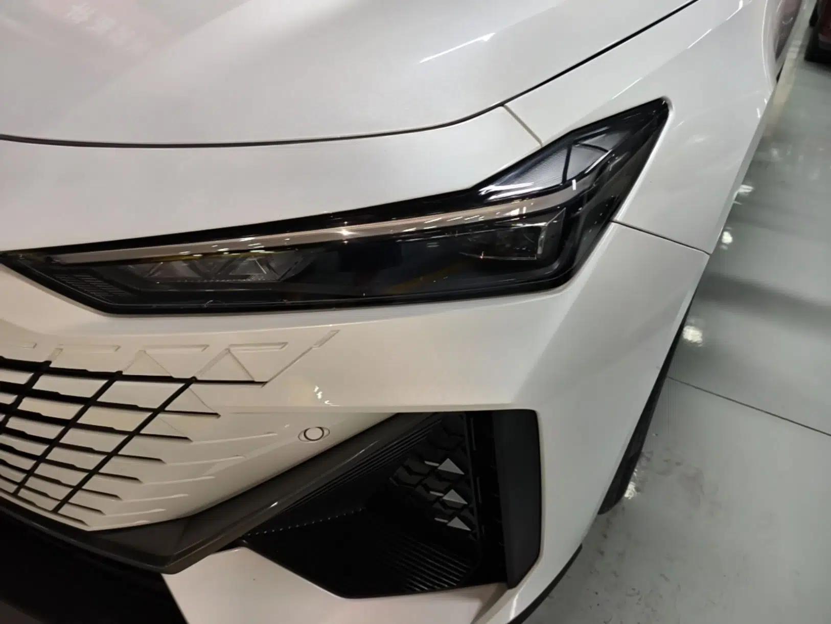 CHANGAN UNI-V 2022 1.5T Prestige Version — миниатюра 8
