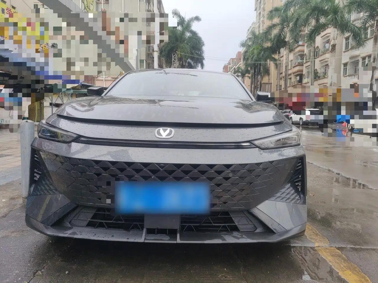 CHANGAN UNI-V 2024 1.5T Prestige Edition — миниатюра 2