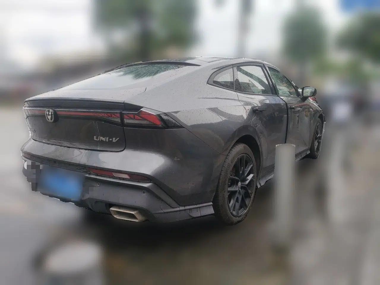 CHANGAN UNI-V 2024 1.5T Prestige Edition — миниатюра 6