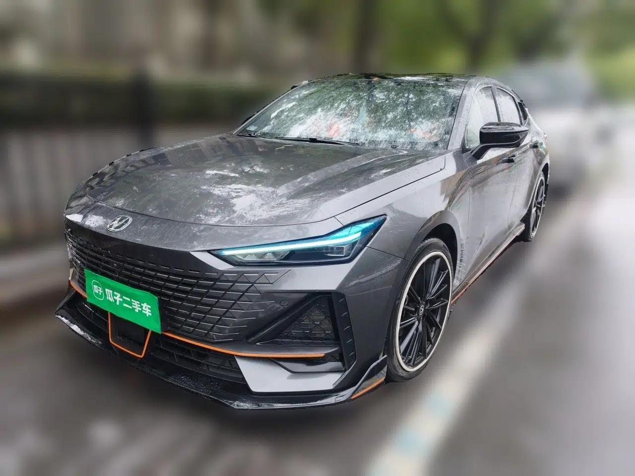 CHANGAN UNI-V 2023 1.5T Sport Edition — миниатюра 1