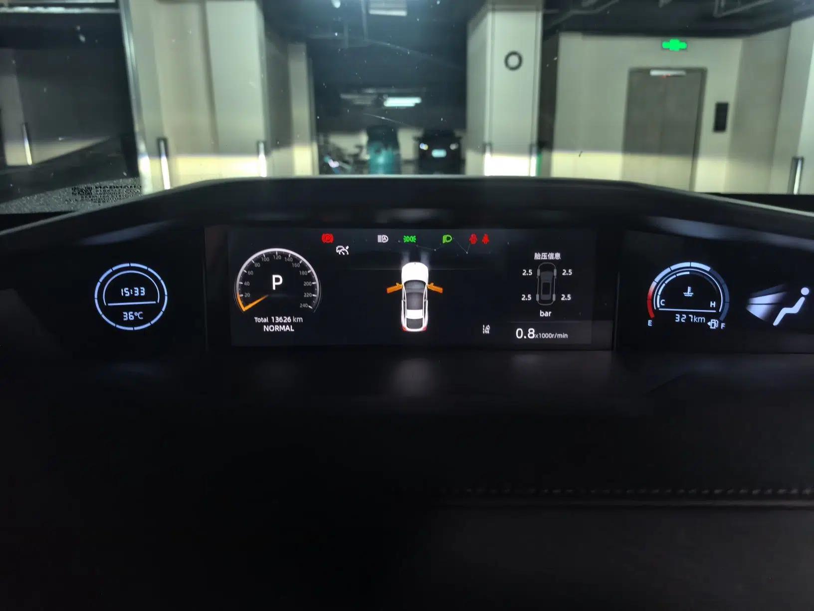 CHANGAN UNI-V 2024 1.5T Prestige Sport Edition — миниатюра 11