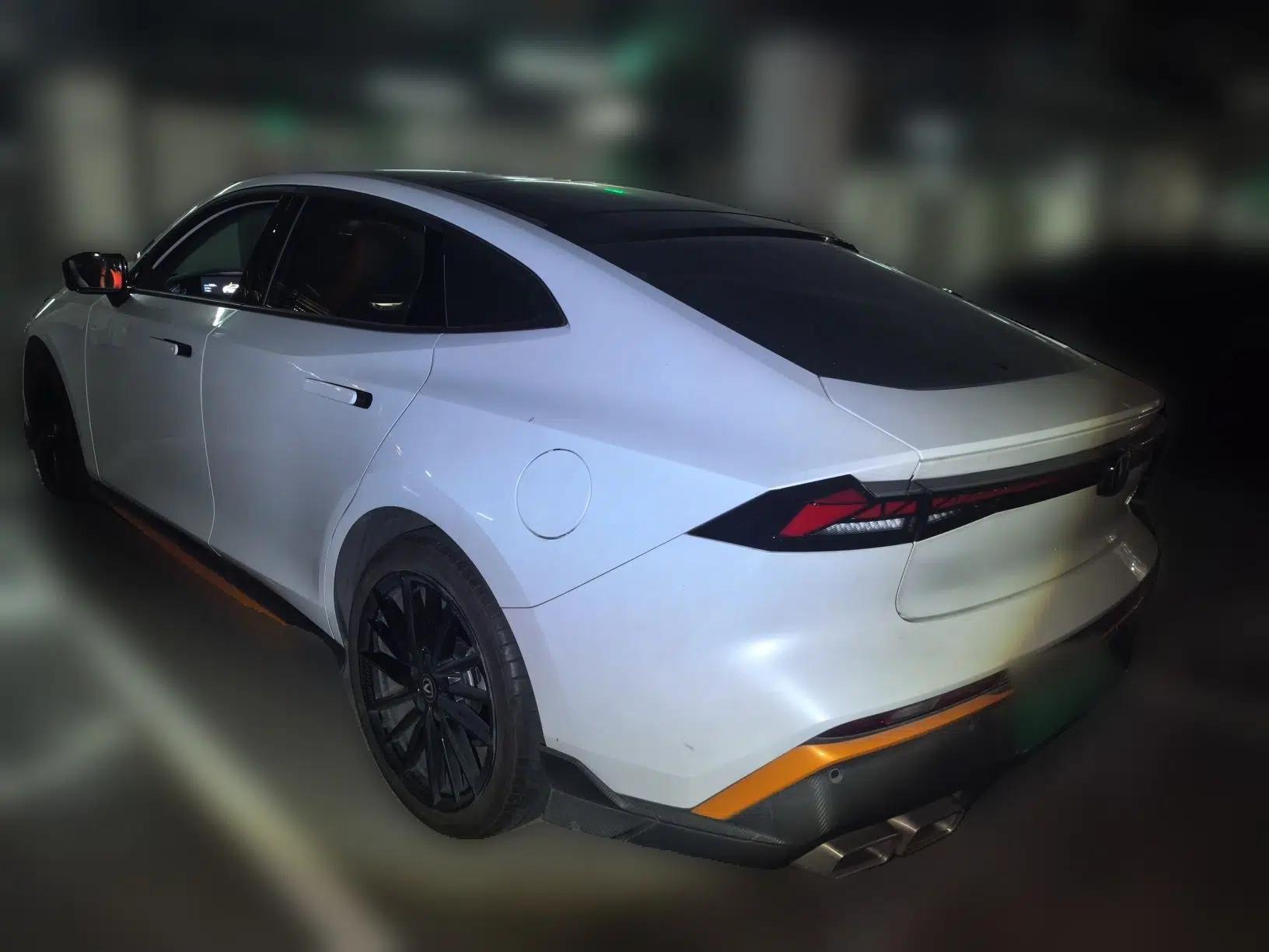 CHANGAN UNI-V 2024 1.5T Prestige Sport Edition — миниатюра 4