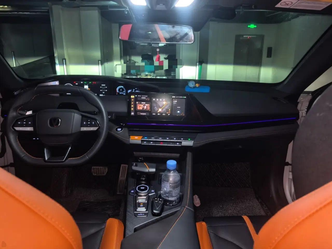 CHANGAN UNI-V 2024 1.5T Prestige Sport Edition — миниатюра 9