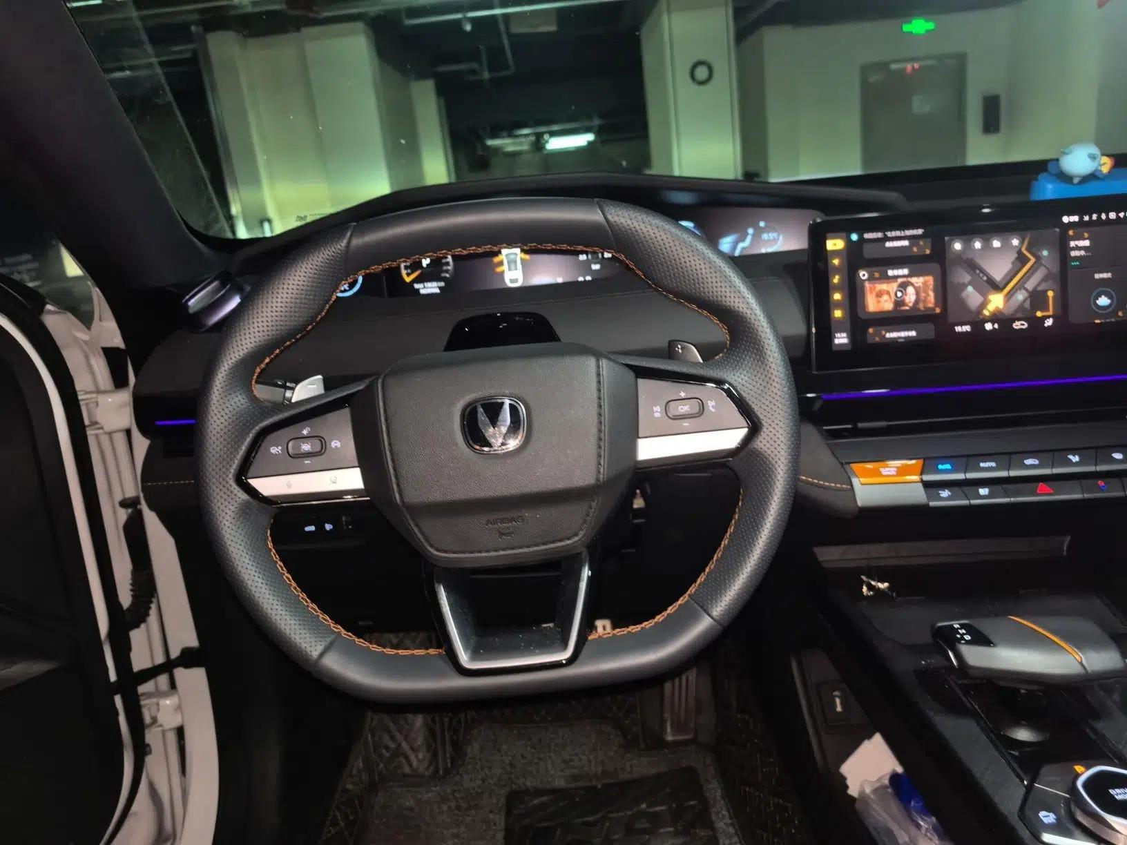 CHANGAN UNI-V 2024 1.5T Prestige Sport Edition — миниатюра 10