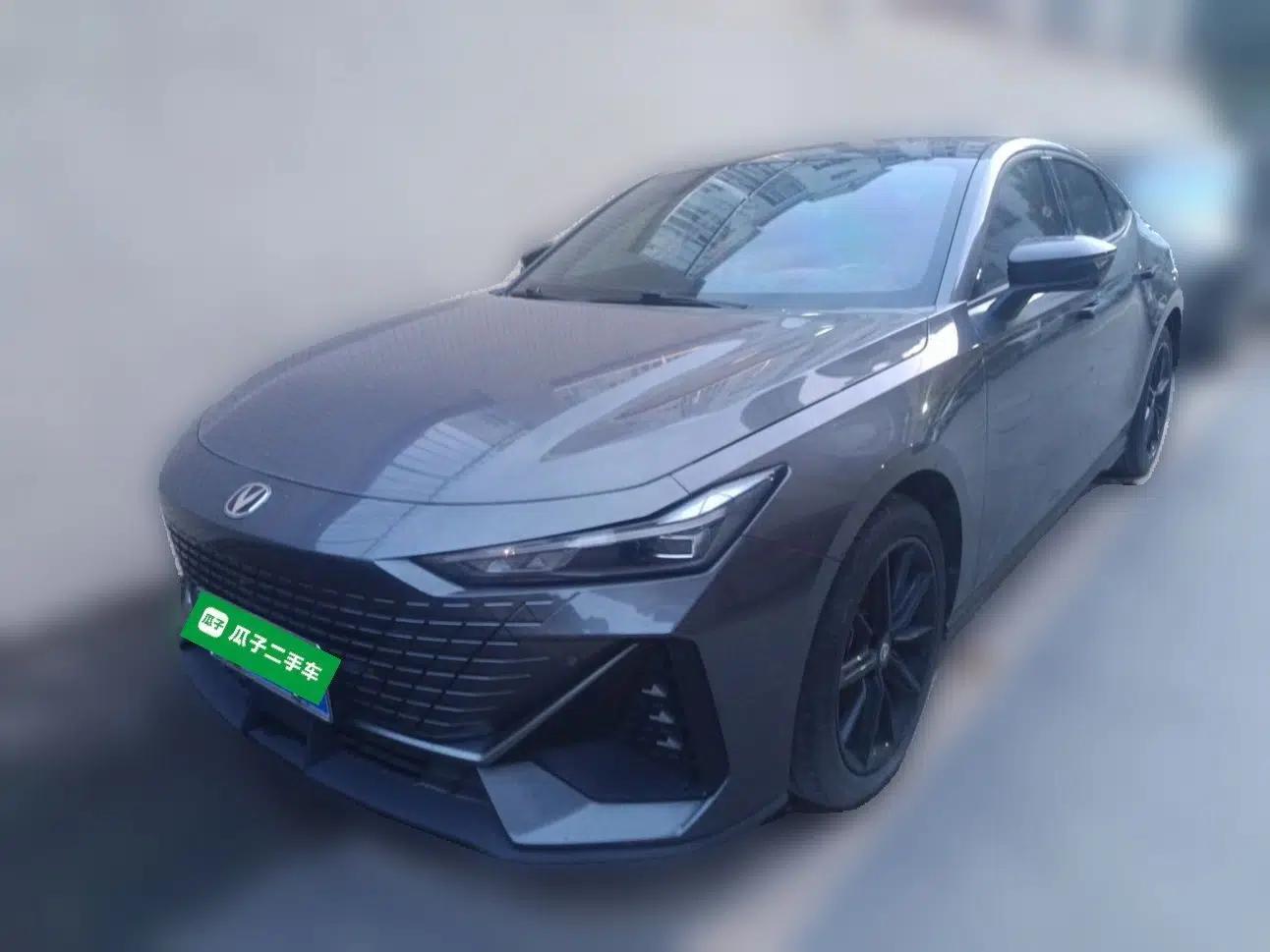 CHANGAN UNI-V 2022 1.5T Prestige Version — миниатюра 1