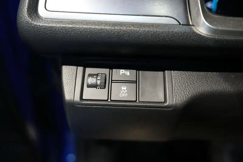 2016 Civic 220TURBO CVT Luxury Edition — миниатюра 15