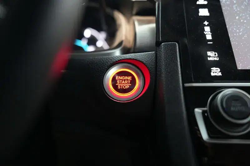 2016 Civic 220TURBO CVT Luxury Edition — миниатюра 8