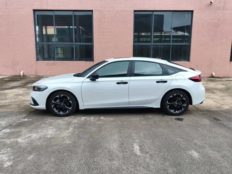 2023 Civic Hatchaback 240TURBO CVT Extreme Edition — миниатюра 4