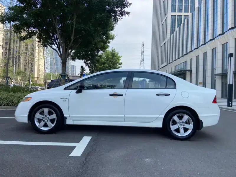 Civic 2009 1.8L Automatic Classic Edition — миниатюра 4