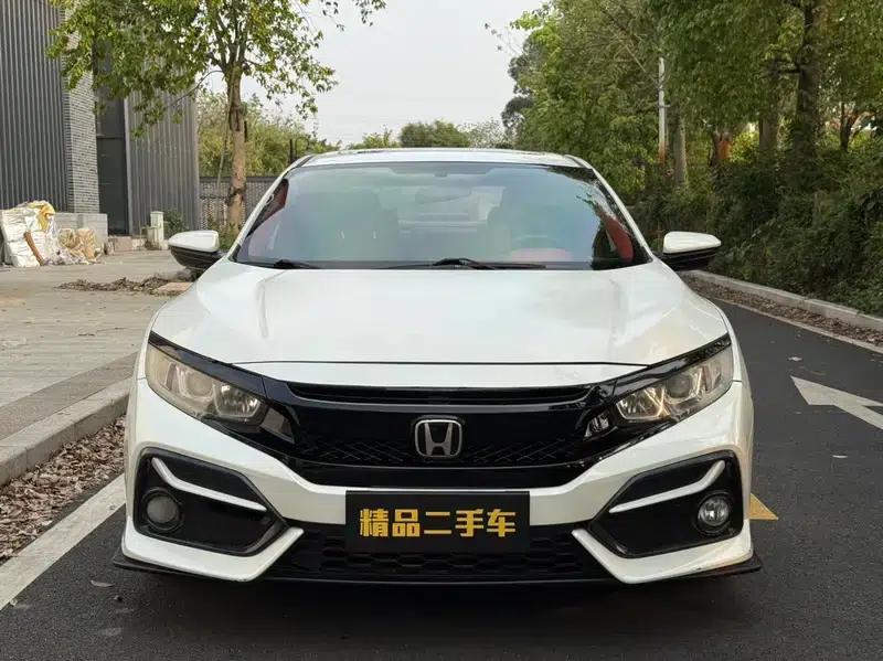 2016 Civic 220TURBO CVT Luxury Edition — миниатюра 2