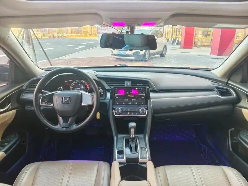 2016 Civic 180TURBO CVT Comfort Edition — миниатюра 7