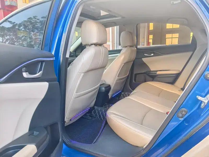 2016 Civic 180TURBO CVT Comfort Edition — миниатюра 9