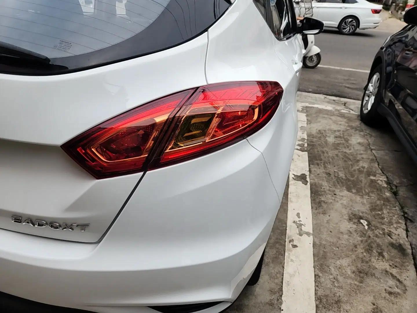 CHANGAN Eado 2015 1.6L Automatic ZhiKu Model China IV Standard — миниатюра 9