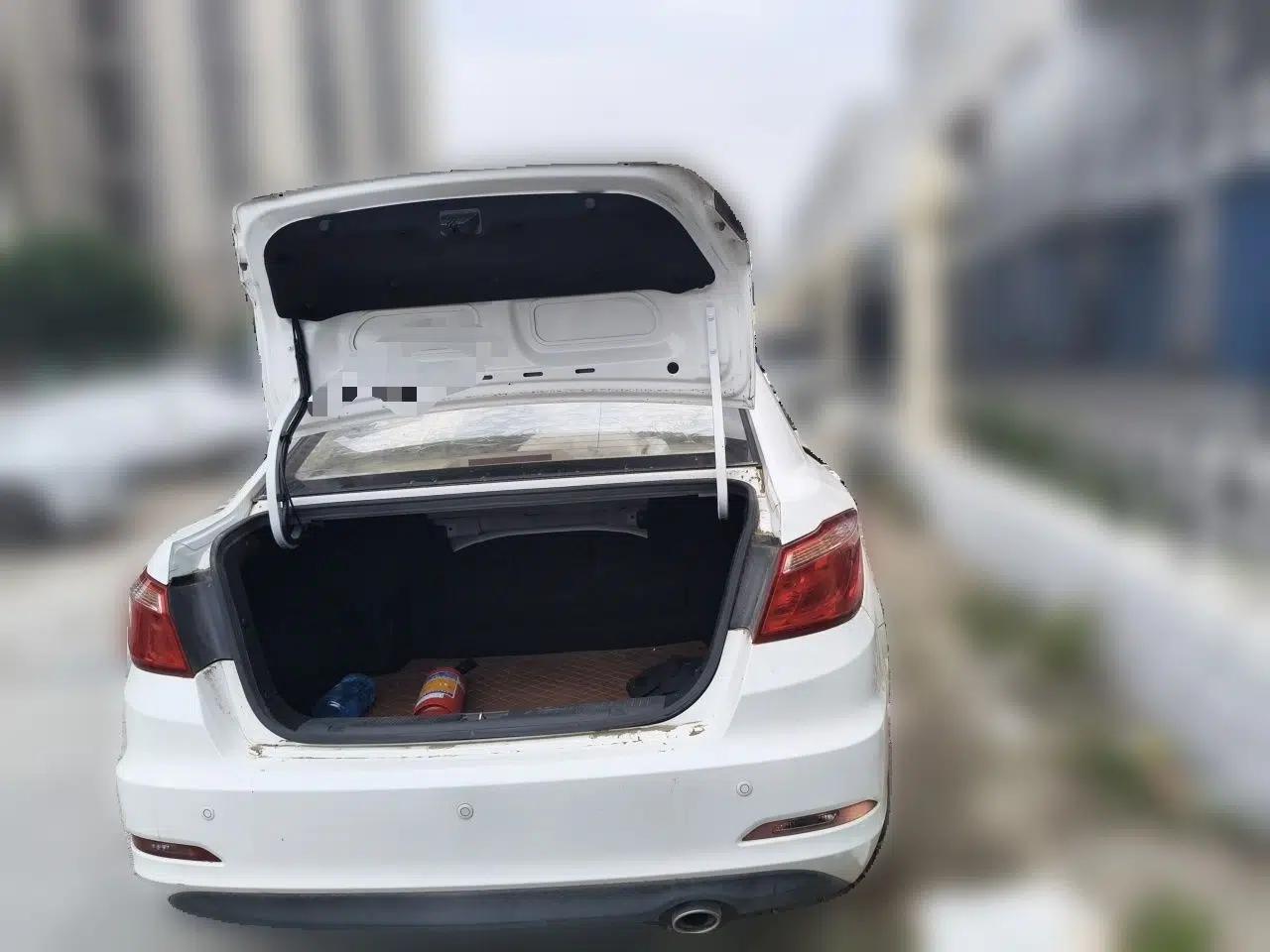 CHANGAN Eado 2016 1.6L Manual Fashion Edition — миниатюра 19