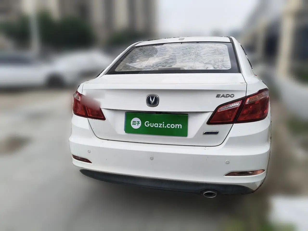 CHANGAN Eado 2016 1.6L Manual Fashion Edition — миниатюра 5