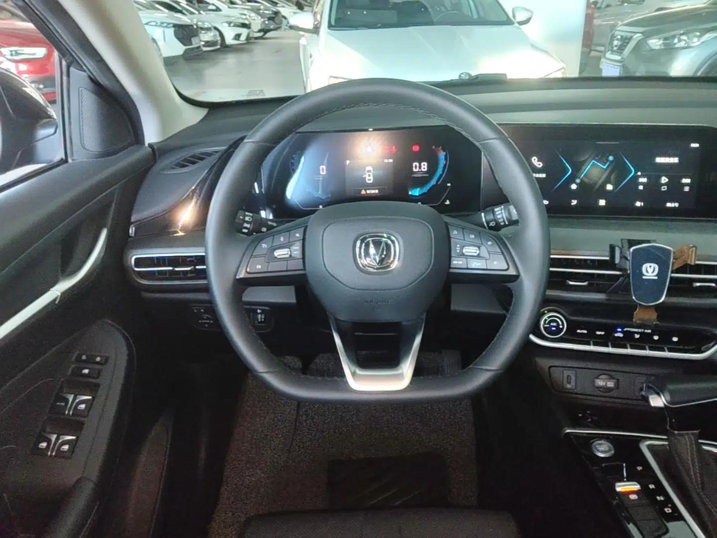 CHANGAN Eado 2021 PLUS 1.6L GDI CVT Luxury Model — миниатюра 13