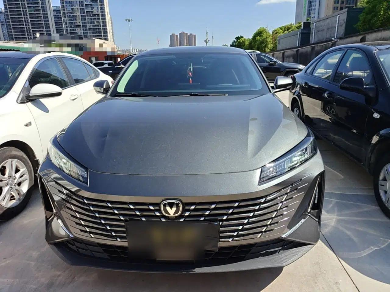 CHANGAN Eado 2024 1.5T GDI Automatic Prestige Edition — миниатюра 2