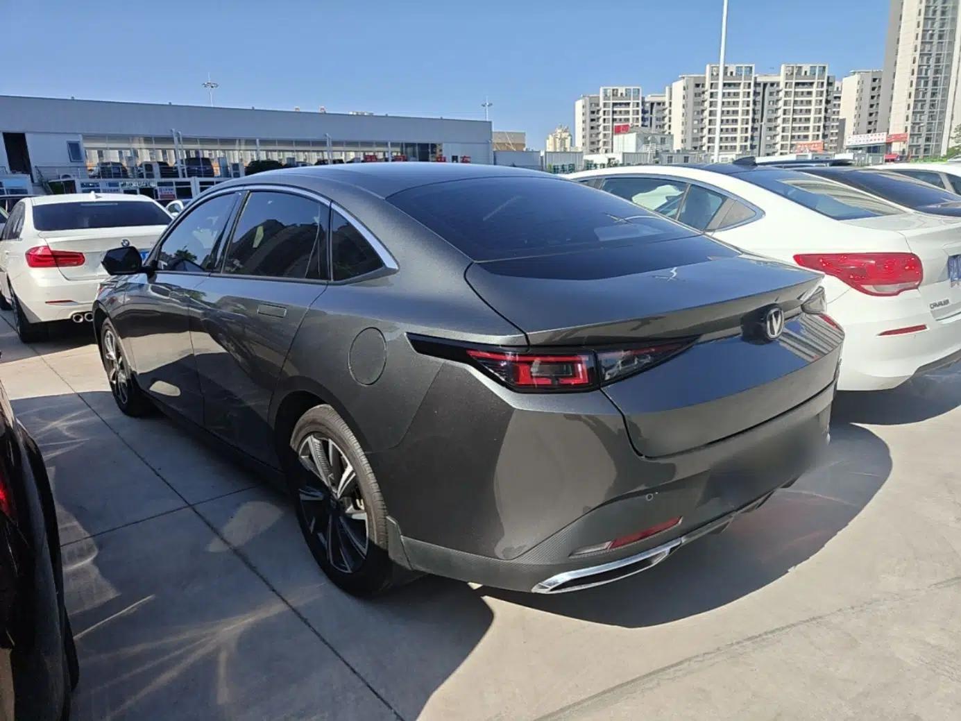 CHANGAN Eado 2024 1.5T GDI Automatic Prestige Edition — миниатюра 4