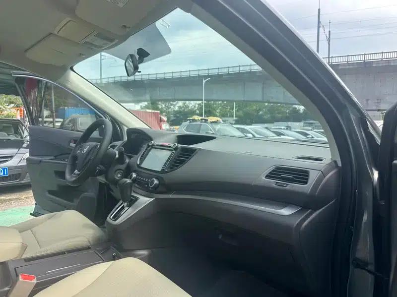 Honda CR-V 2012 2.0L 2WD Urban Edition — миниатюра 23