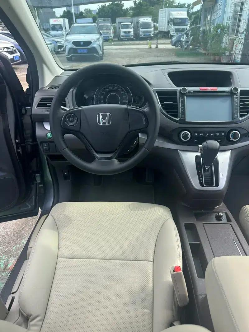 Honda CR-V 2012 2.0L 2WD Urban Edition — миниатюра 24