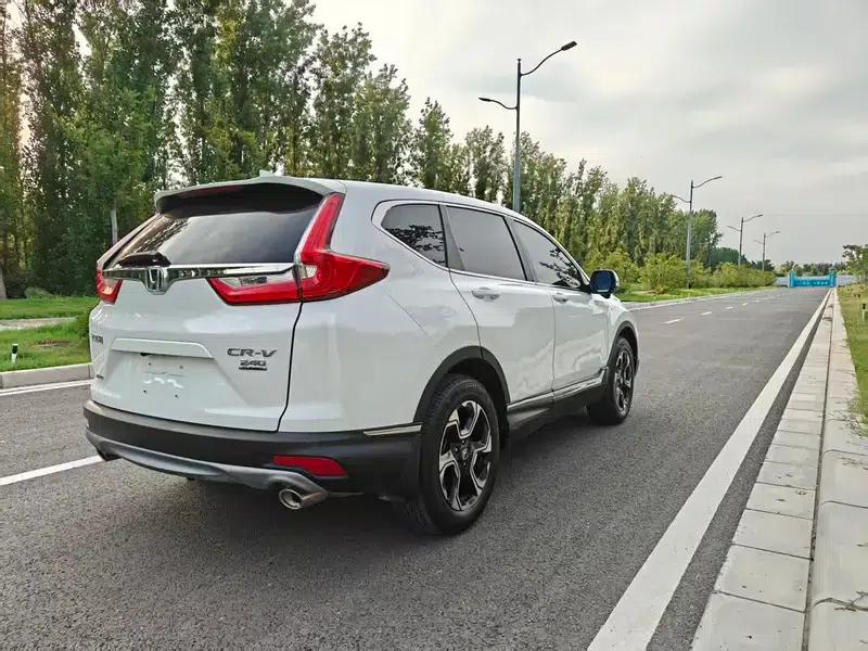 Honda CR-V 2017 240TURBO CVT 4WD Premium Edition — миниатюра 7