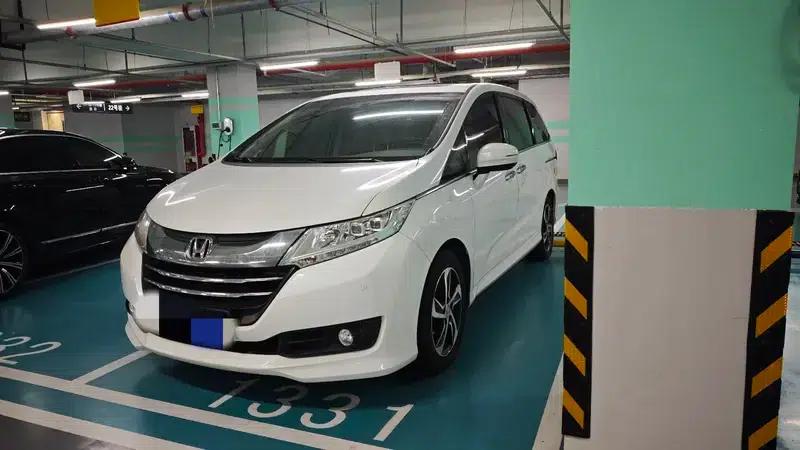 2015 Odyssey Facelift 2.4L Smart Edition — миниатюра 1