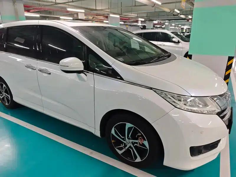 2015 Odyssey Facelift 2.4L Smart Edition — миниатюра 2