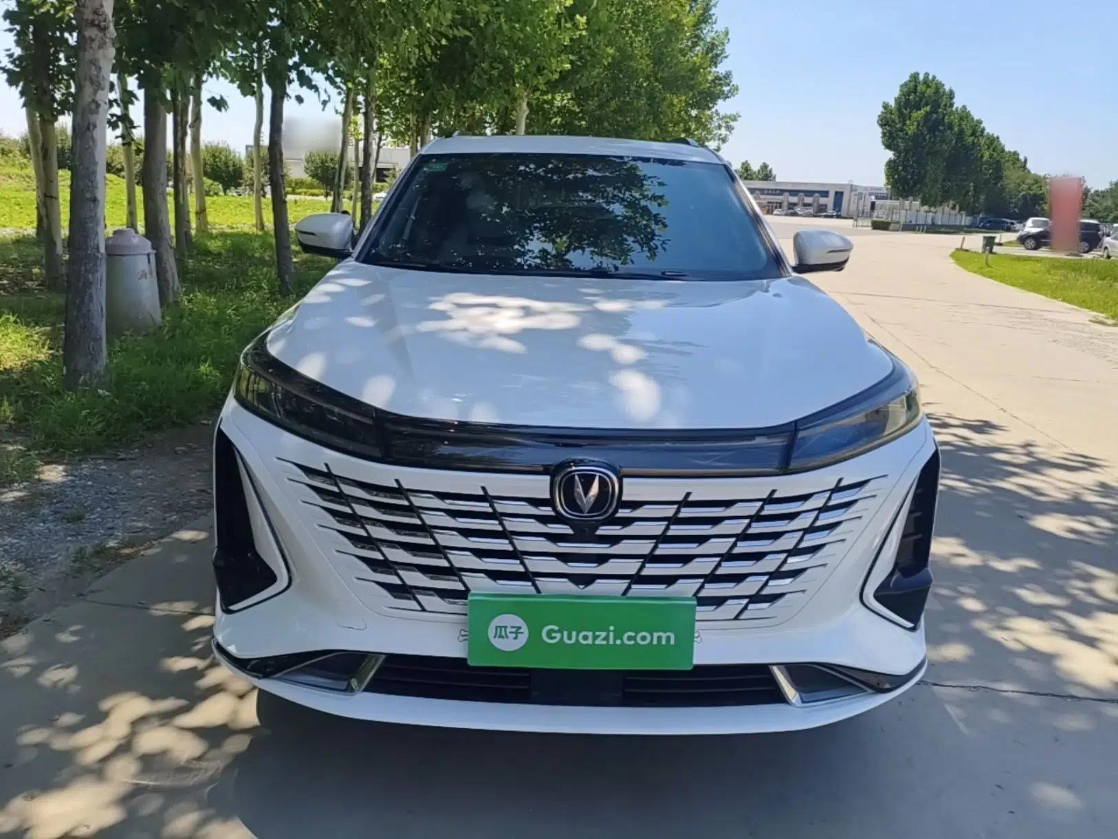 CHANGAN CS75 PLUS 2023 3rd Generation 1.5T Automatic Prestige Model — миниатюра 2