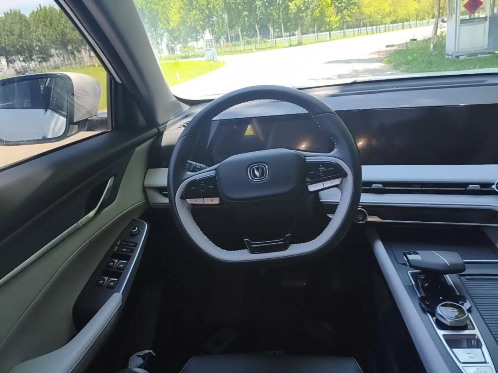 CHANGAN CS75 PLUS 2023 3rd Generation 1.5T Automatic Prestige Model — миниатюра 13