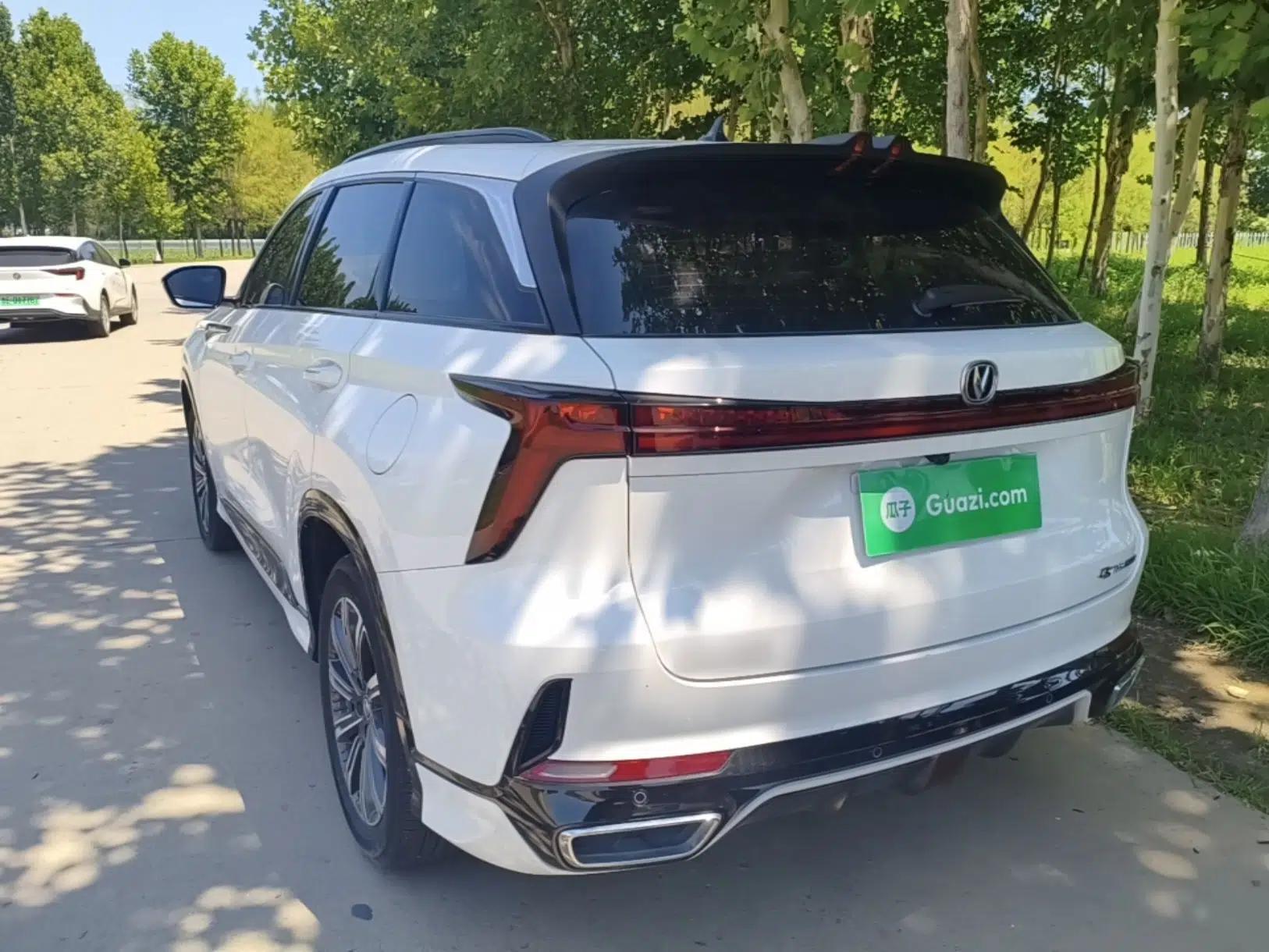CHANGAN CS75 PLUS 2023 3rd Generation 1.5T Automatic Prestige Model — миниатюра 4