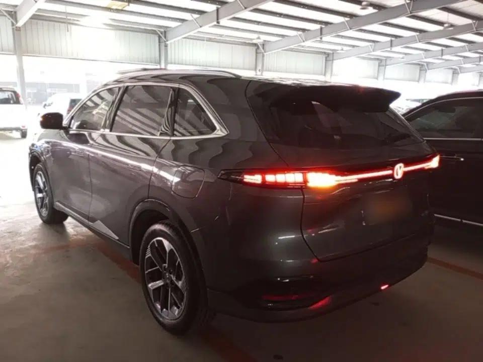 CHANGAN CS75 PLUS 2025 4th Generation 1.5T New Blue Whale Smart Flagship Version — миниатюра 13